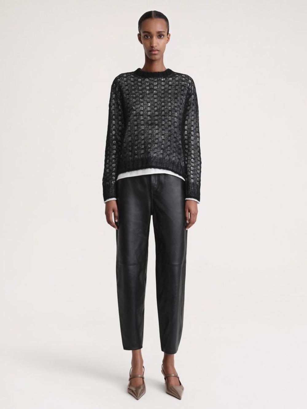 Toteme like Pure cashmere Crew neck laced sweater in black and white